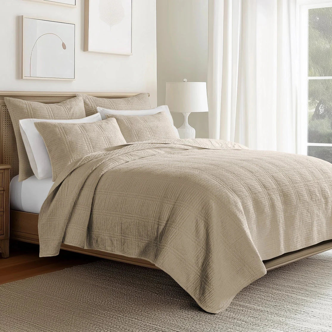 Cloud Waffle Reversible Cotton Quilt Set