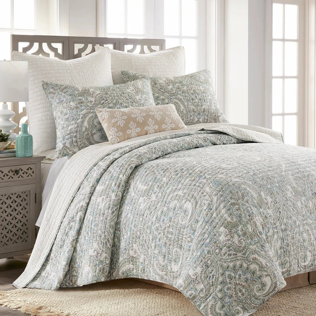 Assisi Mint Quilt Set