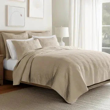 Cloud Waffle Reversible Cotton Quilt Set