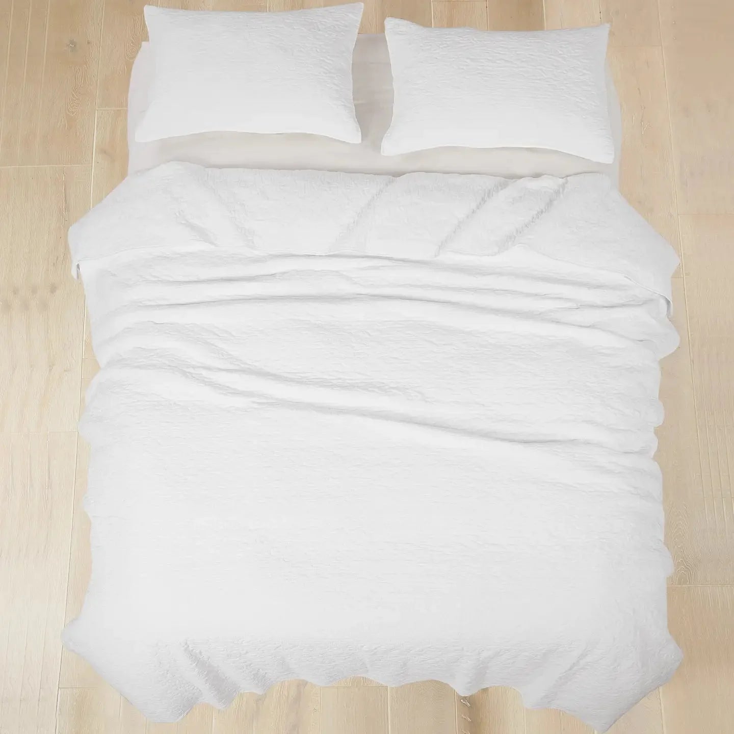 Emory White Quilt Set