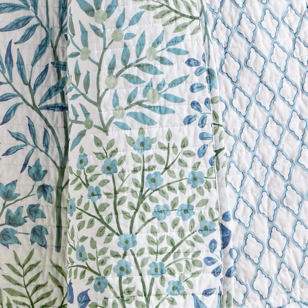 English Forest Quilted Throw Blanket - Green