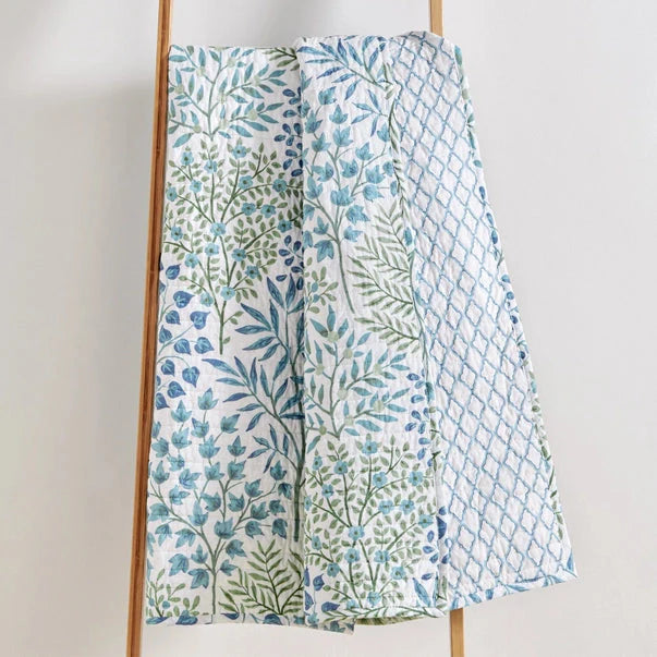 English Forest Quilted Throw Blanket - Green