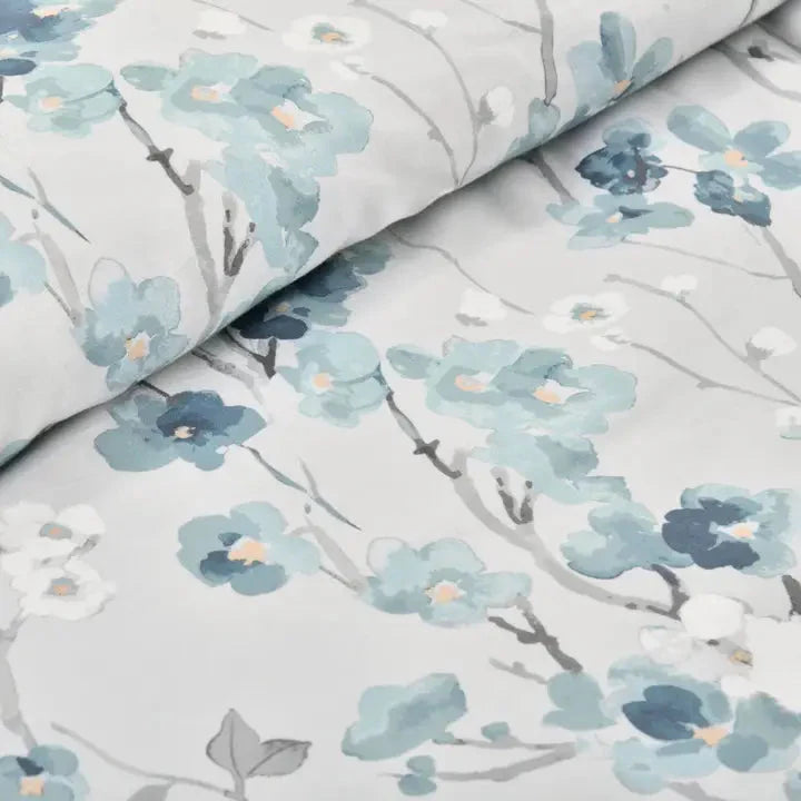 Florina Comforter Set