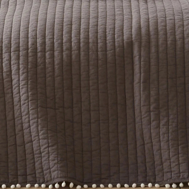 Pom Pom Quilt