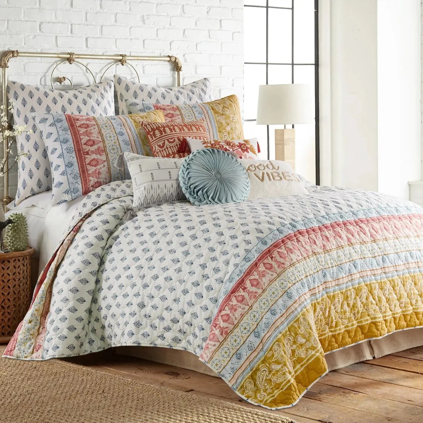 Tamiya Medallion Quilt Set