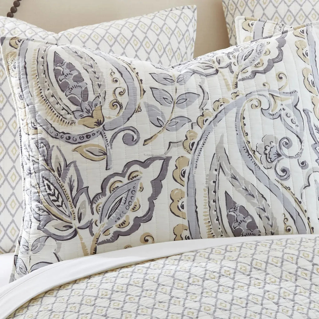 Tamsin Grey Quilt Set