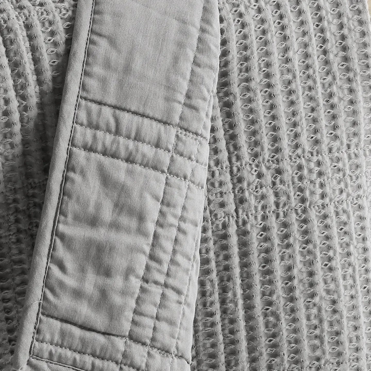 Cloud Waffle Reversible Cotton Quilt Set
